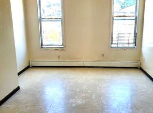 717 12th St FLOOR 2, Union City, NJ 07087