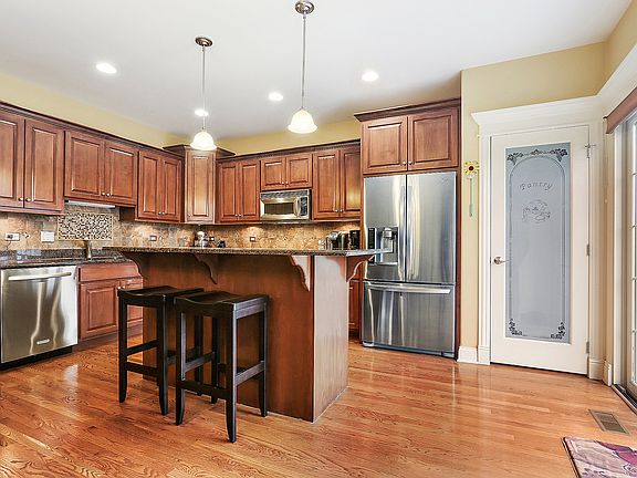 5th image of 17943 Fountain Cir