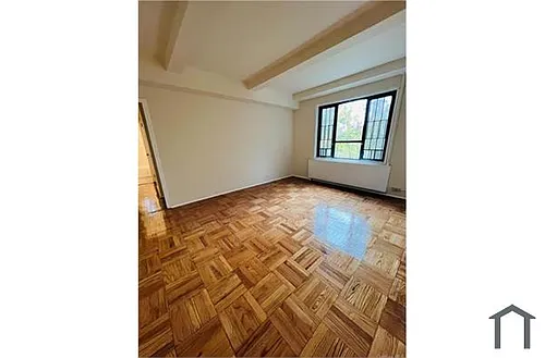 2140 E Tremont Ave #5B Photo 1