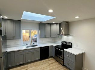 104 E Jonathan Rd #B, Bothell, WA 98012