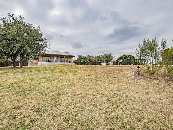 3rd image of 710 Sunset Acres Ct