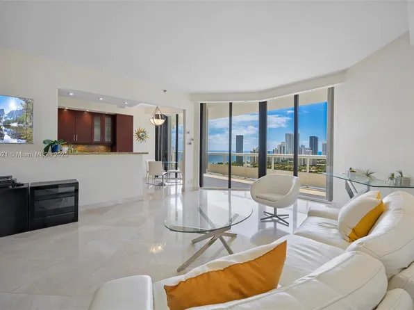 20191 E Country Club Dr APT Ts8, Aventura, FL 33180