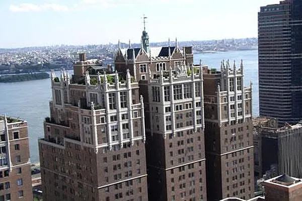 Rented by Steven Corcoran Real Estate | media 22