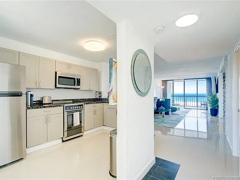 9940 S Ocean Dr #305 — Photo 11