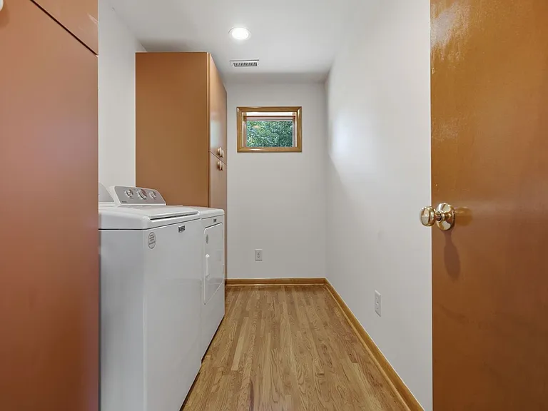 5028 Danby Dr — Photo 11