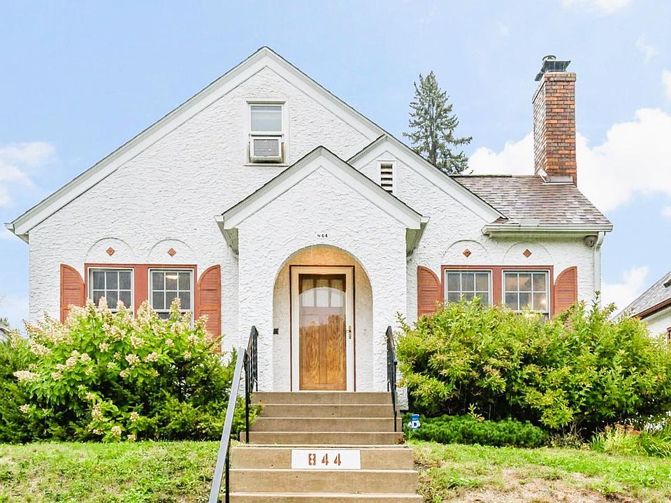 1st image of 844 Winslow Ave