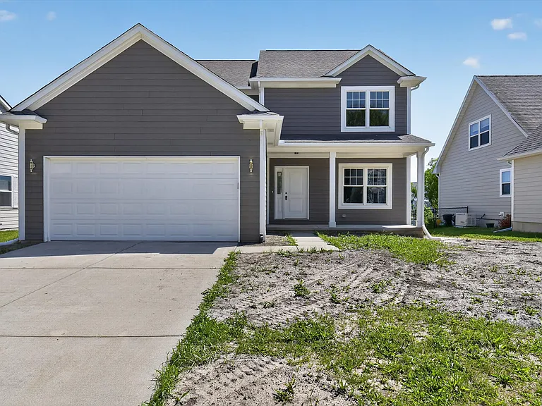 8760 Barrington Dr — Photo 3