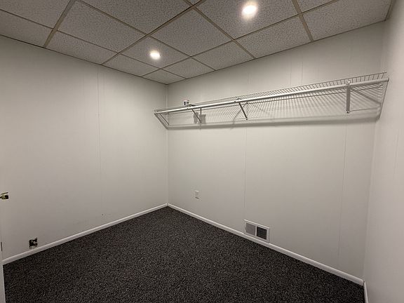 4th image of 351 N 6th St