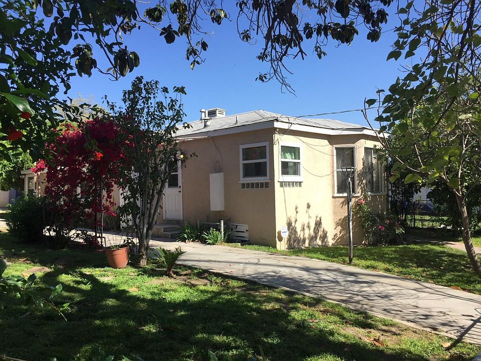 1st image of 2655 Rich St