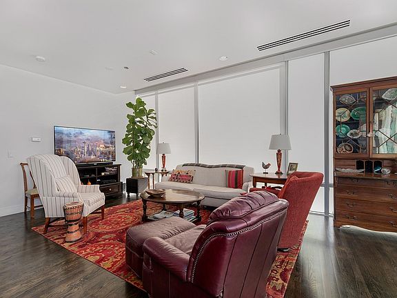 5th image of 55 W 12th Ave Unit 212