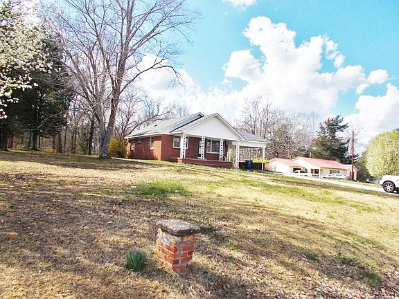 3rd image of 167 Highland Heights Ave