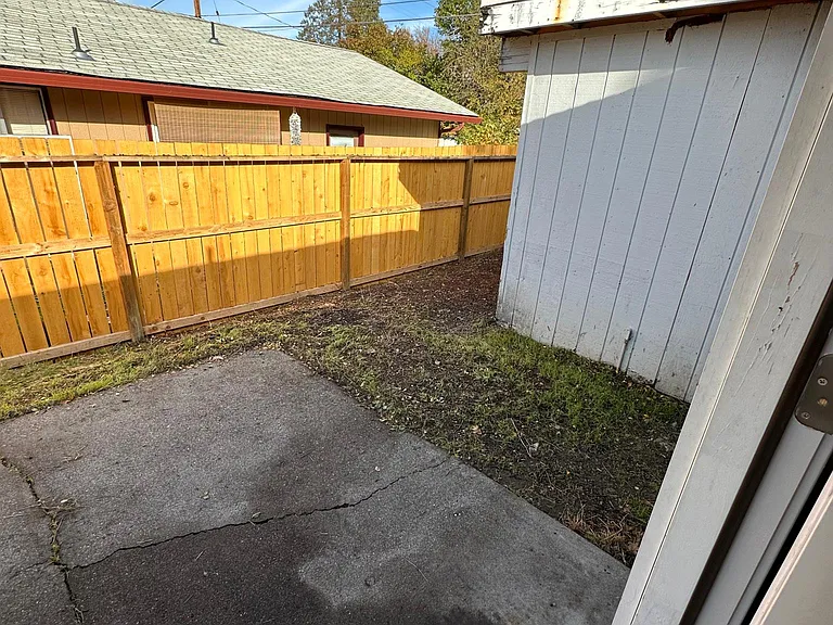 207 Washington St — Photo 15