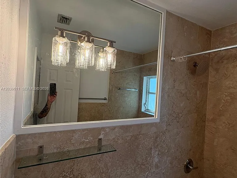 426 NE 77th Street Rd #4 — Photo 15