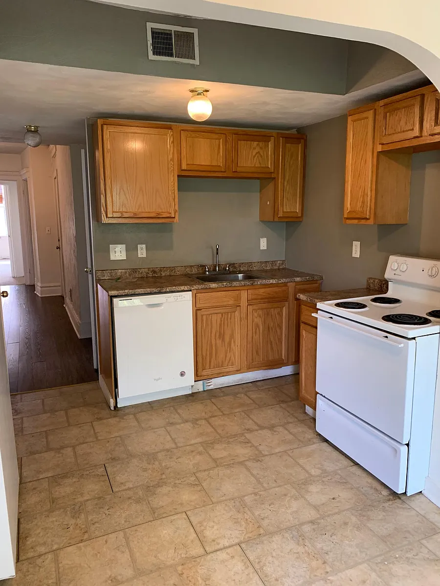Building Photo - 29 Wellsford St #2