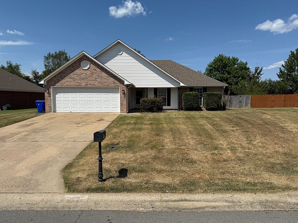 1st image of 2120 Wilmington Dr