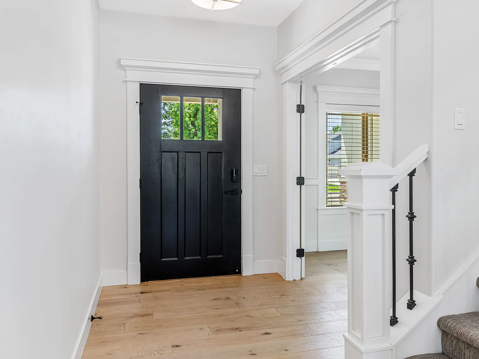 4 bed, 2.5 bath, 2575 sqft, $3,250 — Photo 3