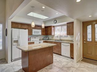 520 Leisure World, Mesa, AZ 85206