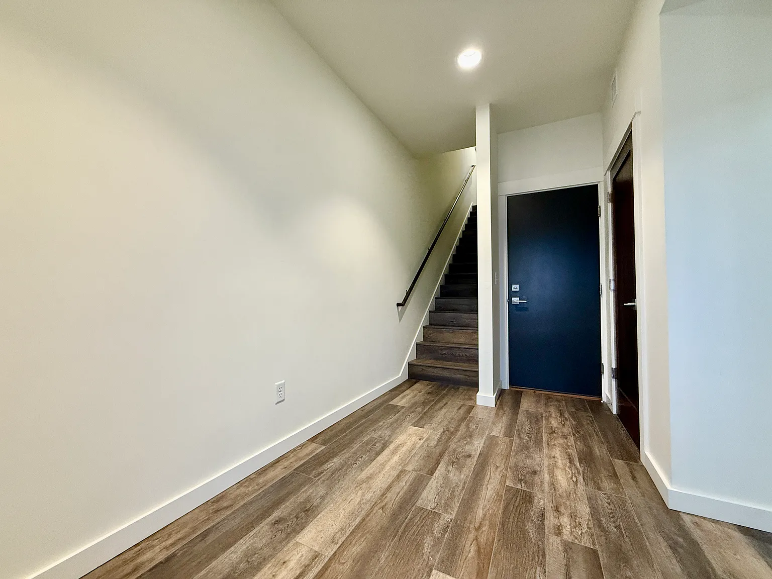 2 bed, $2,500 — Photo 4