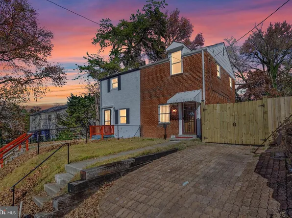 Martin L King Jr Ct, Capitol Heights, MD 20743