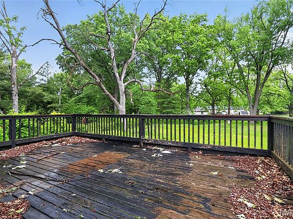 2nd image of 1065 Briarbrae Dr