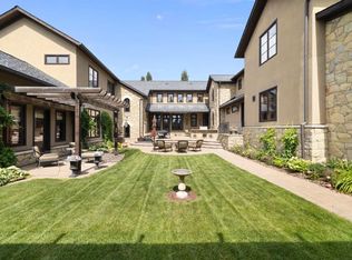 209 E Pinnacle Ridge Pl SW, Rocky View County, AB T3Z3N7