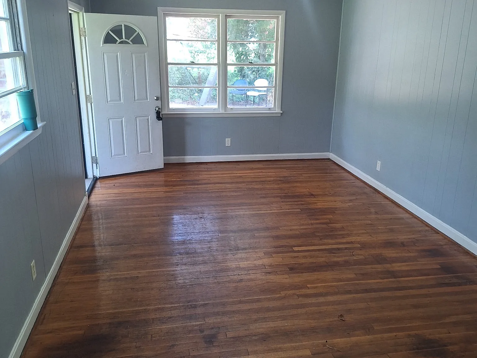 3008 Cabot St — Photo 3
