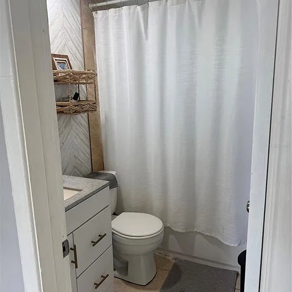 7325 Ivanhoe Dr — Photo 10