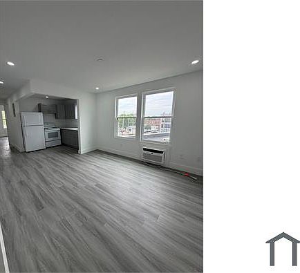 1st image of 3522 Tiemann Ave #3