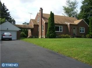 1331 Meetinghouse Rd, Jenkintown, PA 19046