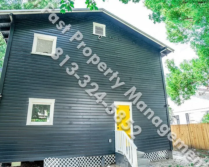 2817 N Taliaferro Ave #2 — Photo 23
