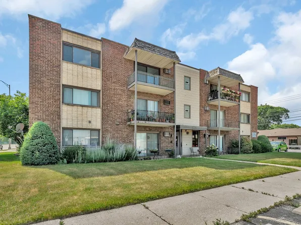 5724 111th St APT 3A, Chicago Ridge, IL 60415