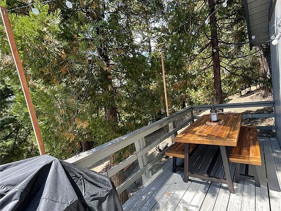3rd image of 401 Grass Valley Rd