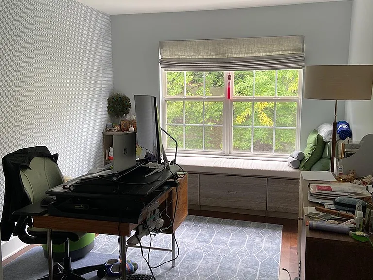 805 Rosehill Dr — Photo 22