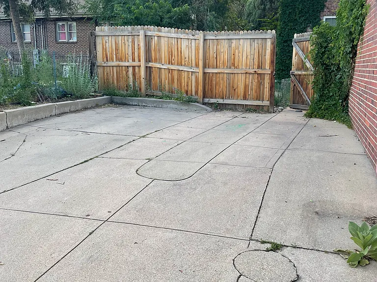 526 N Clarkson St #1 — Photo 14