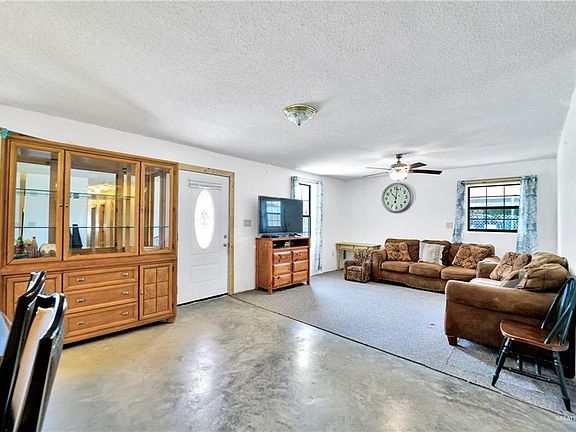 4th image of 241 Ballenger St