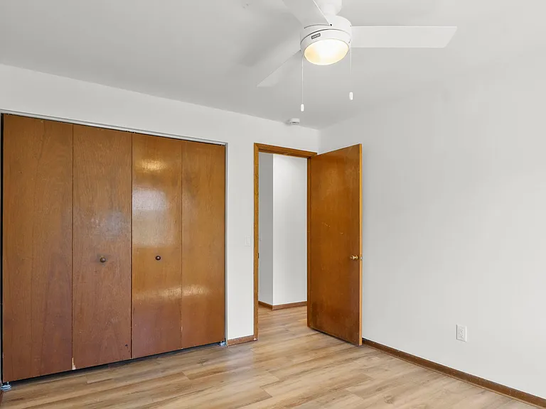 526 W Franklin St #4 — Photo 15