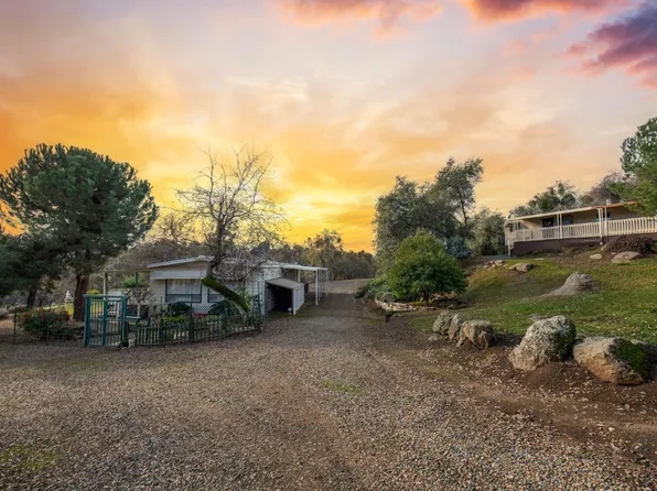 38150 Sumac Ln, Squaw Valley, CA 93675