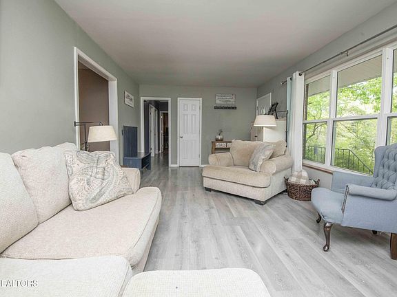 5th image of 1212 Pilleaux Dr