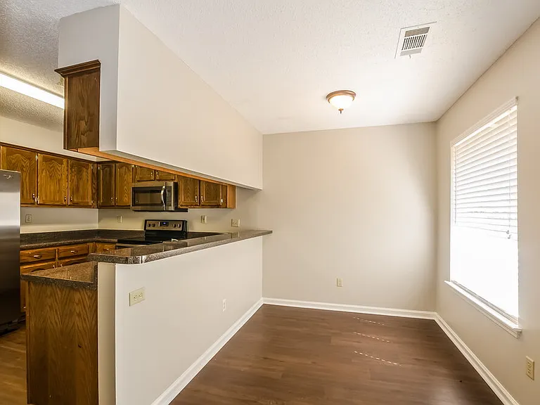 1812 Black Bear Cir E — Photo 6
