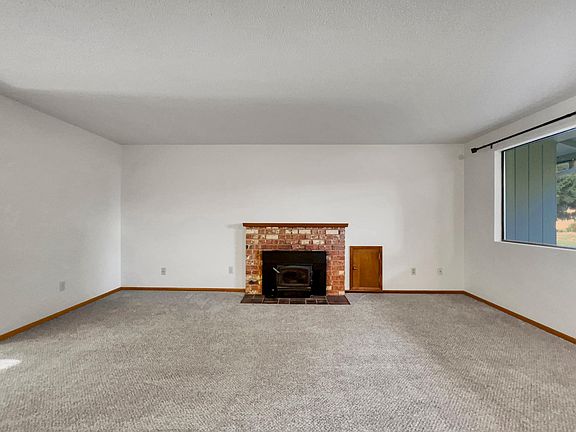 4th image of 1205 Conger Ave NW