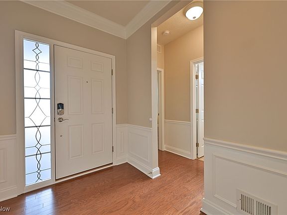 3rd image of 9409 Foxboro Dr