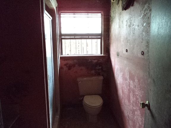 2nd image of 6206 Summer Hills Cres #48