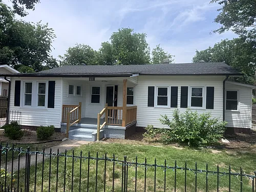 709 E Poythress St Photo 1