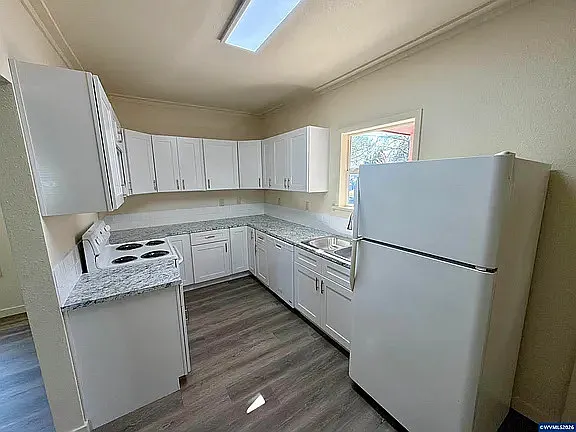 2 bed, 1308 sqft, $2,300 — Photo 4