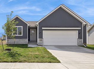1656 NW Savannah Dr, Ankeny, IA 50023