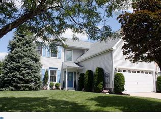 27 Barton Way, Mount Laurel, NJ 08054