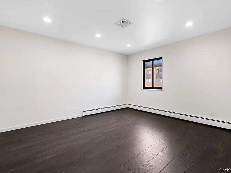 3 Charles Ln #2B — Photo 7