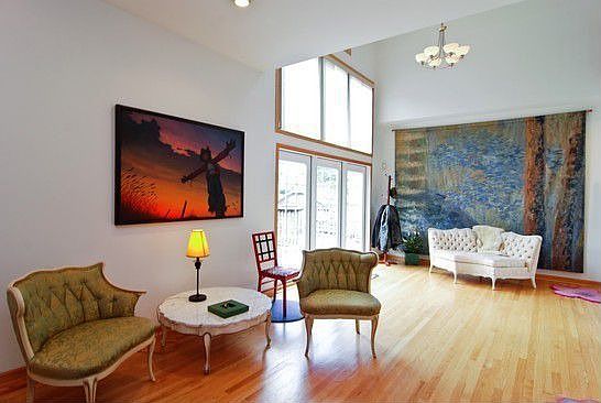 2nd image of 3046 N Sawyer Ave
