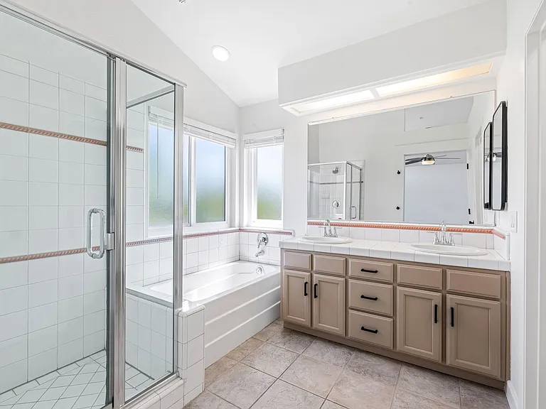 18177 Stonegate Ct — Photo 21