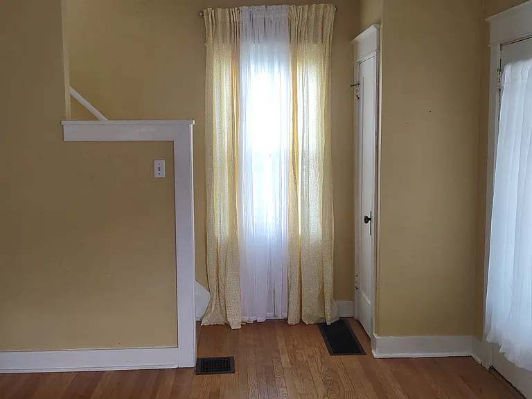 220 Monteray Ave — Photo 7